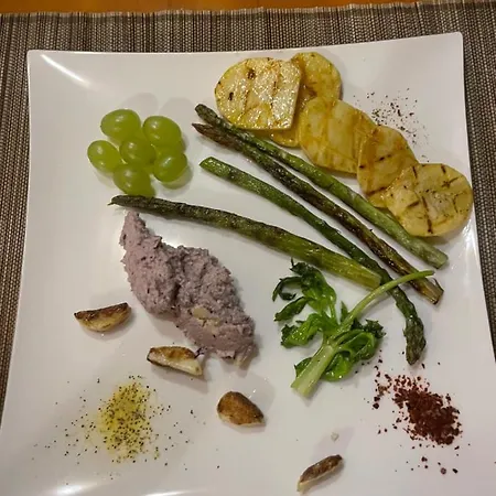 Odin Luxury Motor Yacht Hotell *